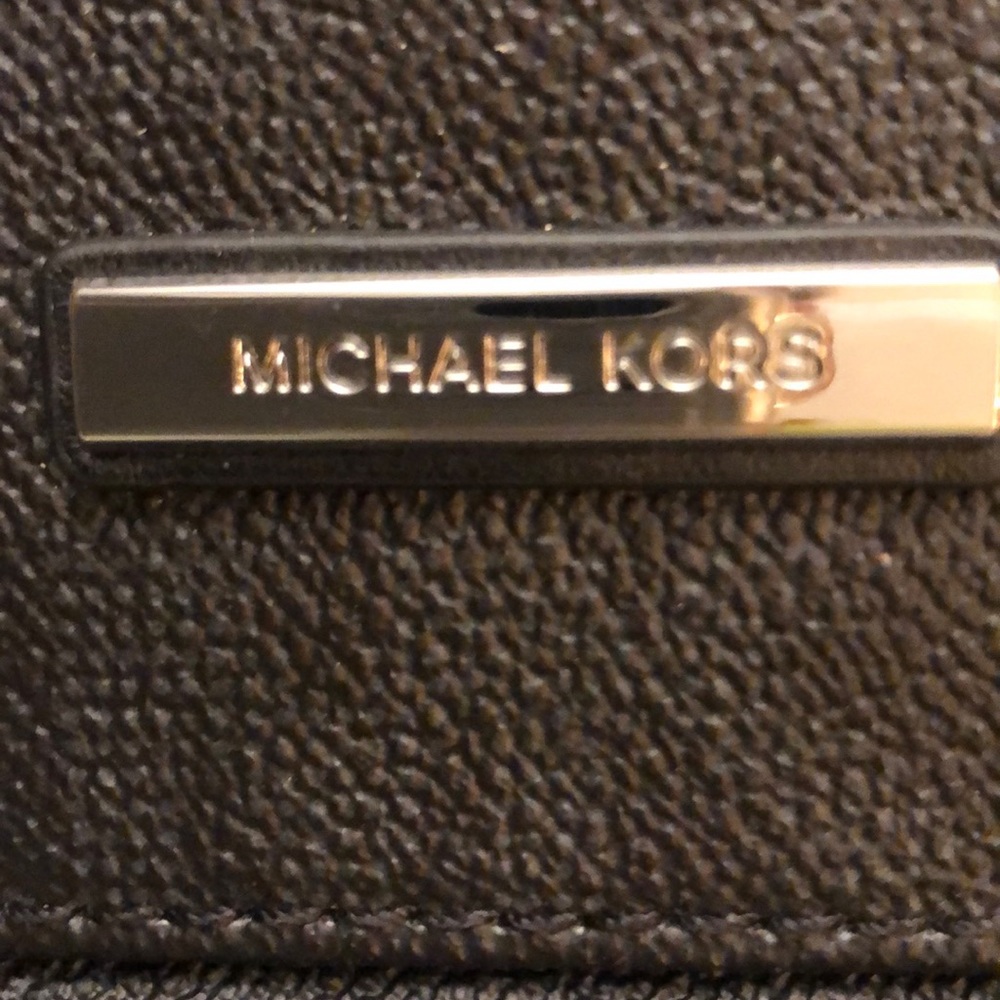 Michael Kors Mens Messenger Bag - Picture 2 of 7